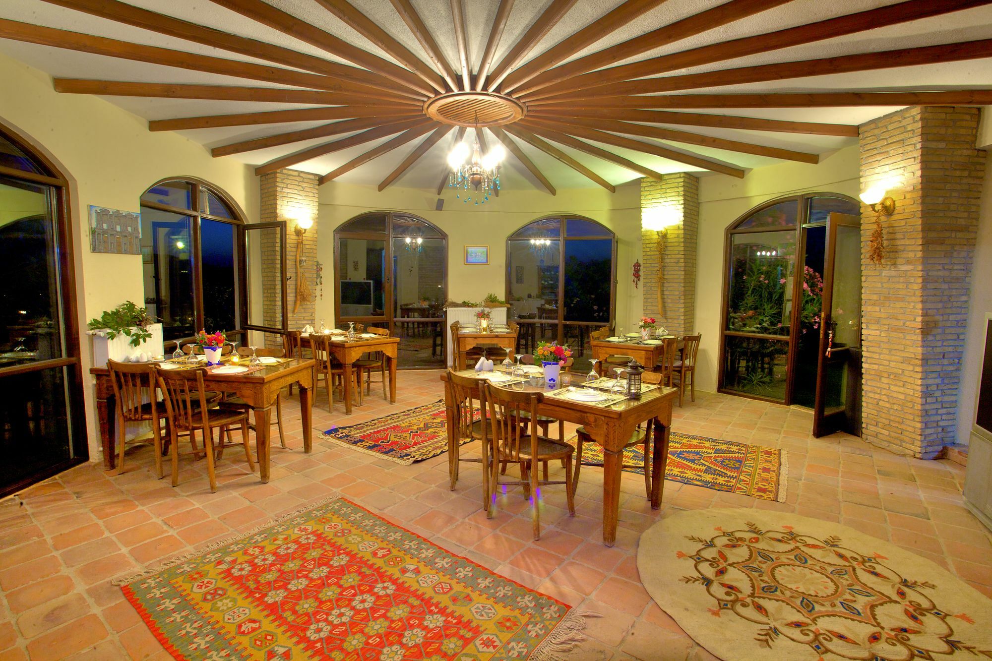 Efes Butik Otel Kirazli (Aegean) Exteriér fotografie